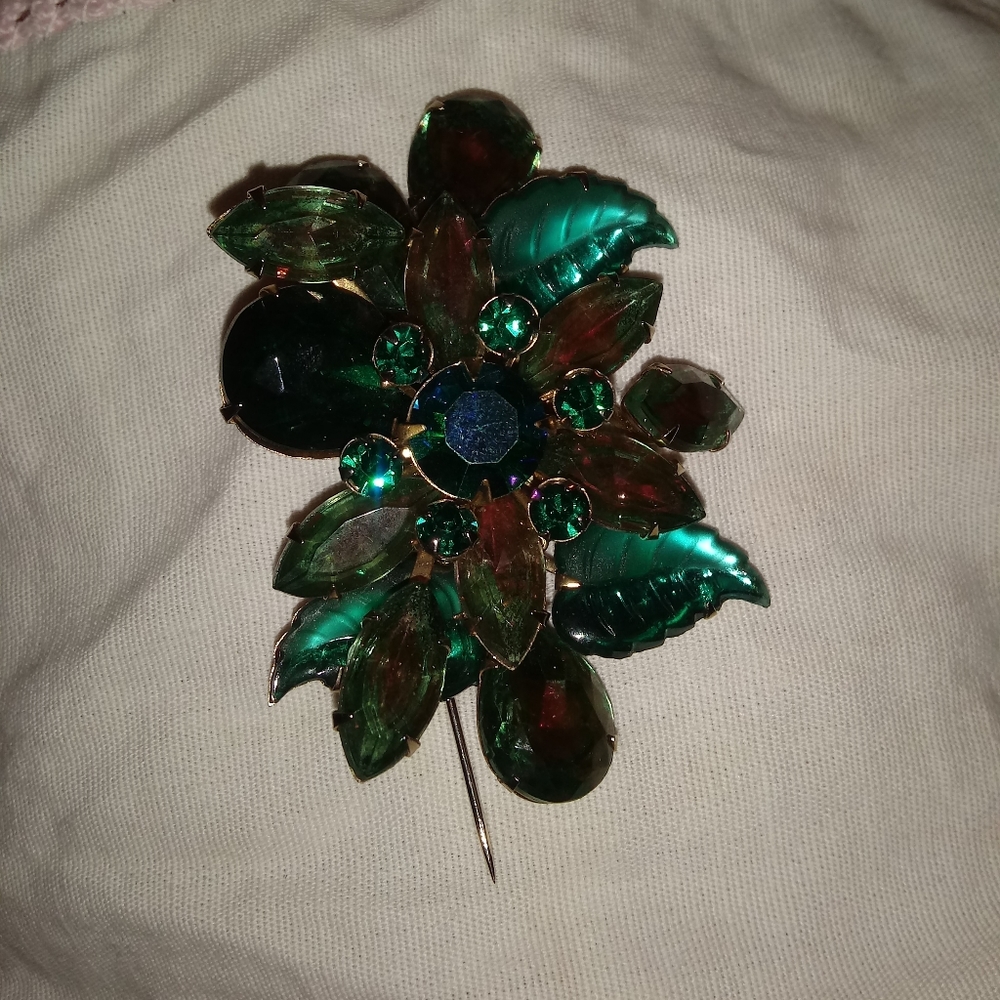 Vintage Brooch